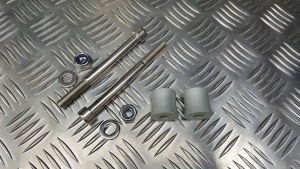 Handle Bar Risers 25mm from Triumph Custom Parts